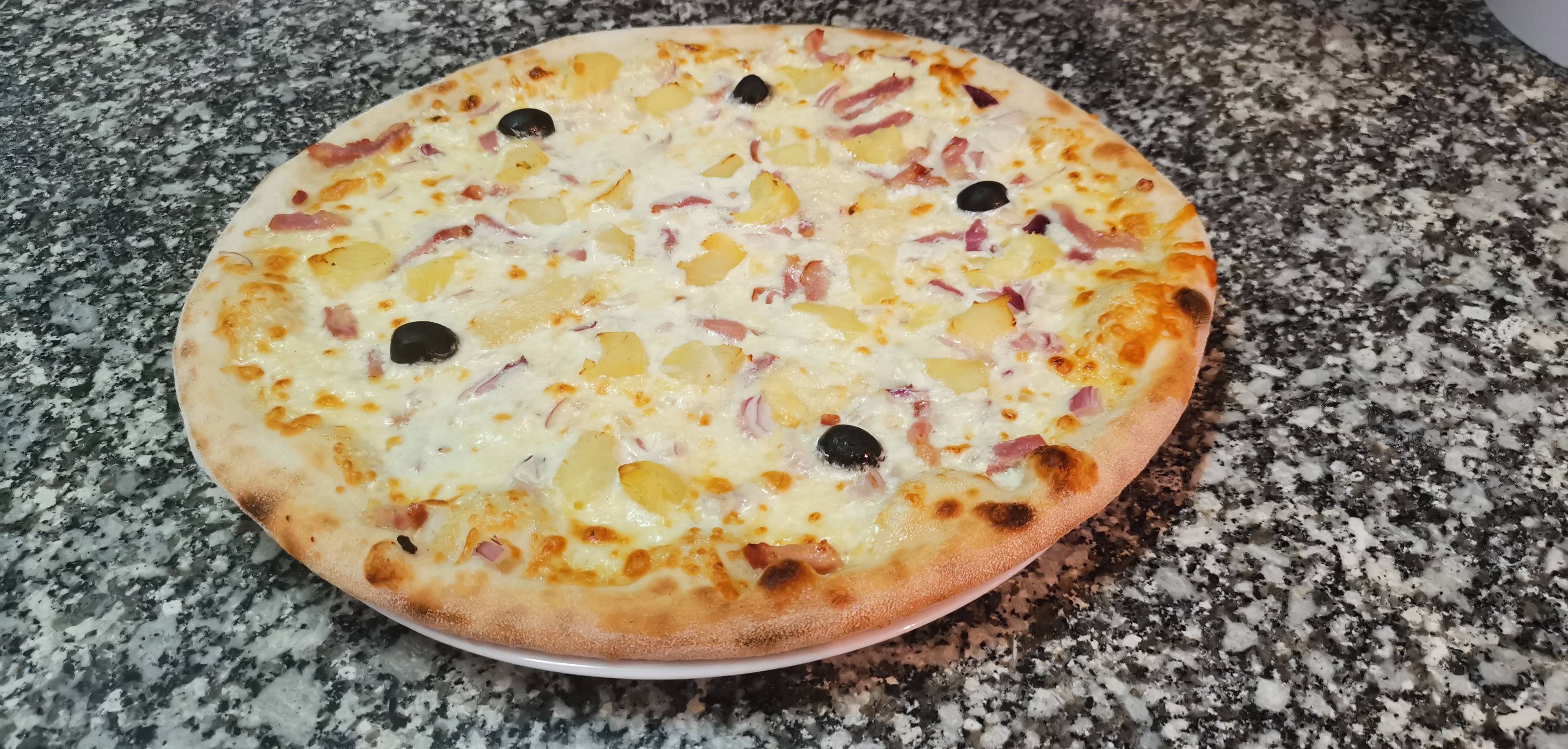 Pizza Tartiflette – Taille au choix