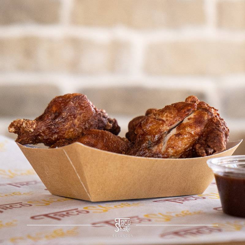 Menu Chicken Wings x6 TacoShake : 1 boîte de 6 chicken wings + 1 portion de frite + 1 sauce au choix + 1 boisson au choix